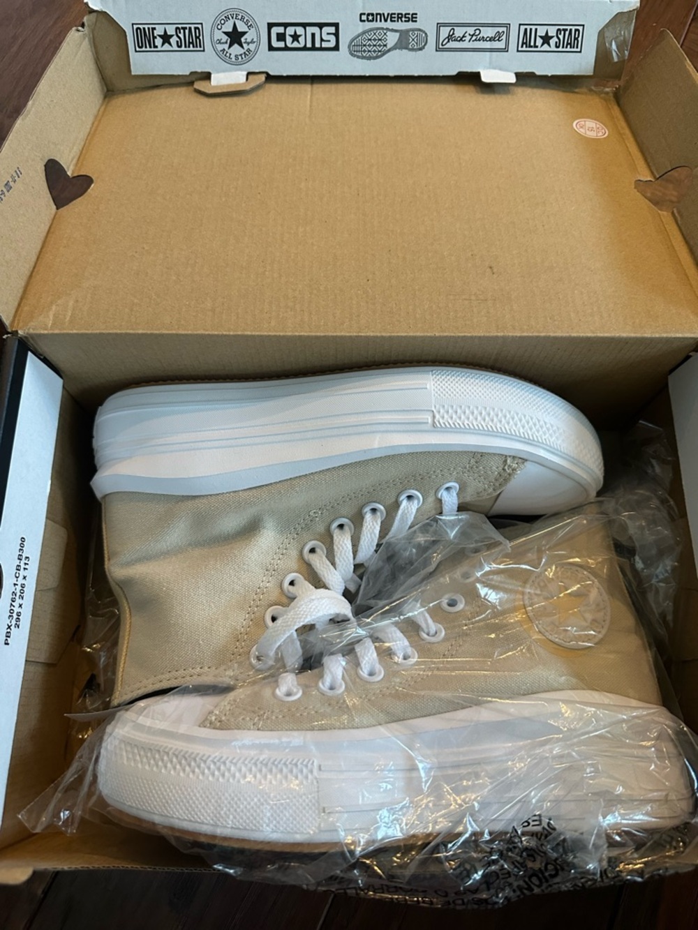 Converse CTAS Move Hi in Farrow/White/Sesame